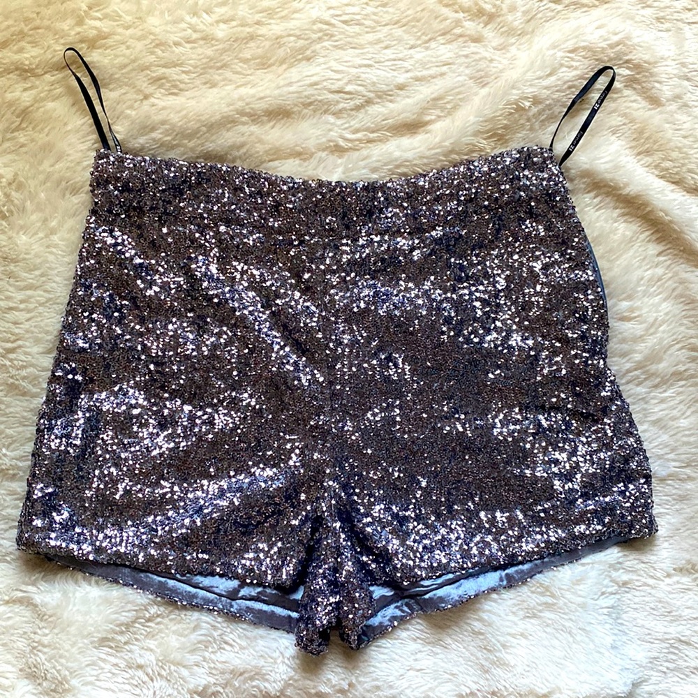 Forever 21 High Waisted Hot Shorts Sz. L